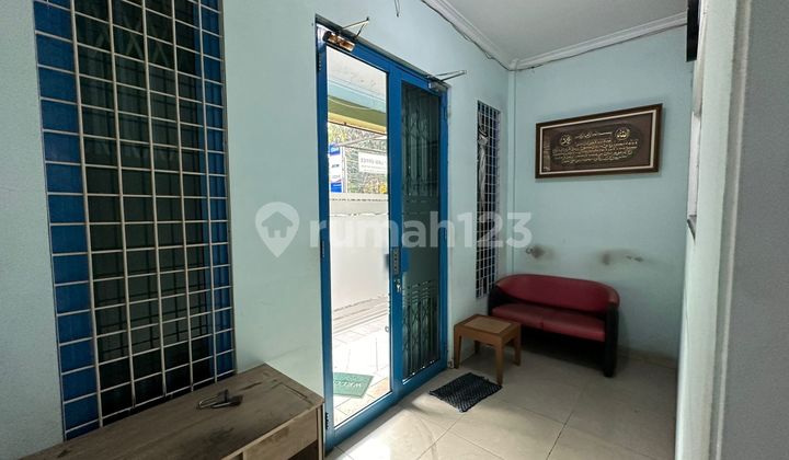 RARE GOOD SHOPHOUSE 2.5 FLOORS SUPER CHEAP RAYA CONDET EAST JAKARTA FIRST COME FIRST SERVED 2