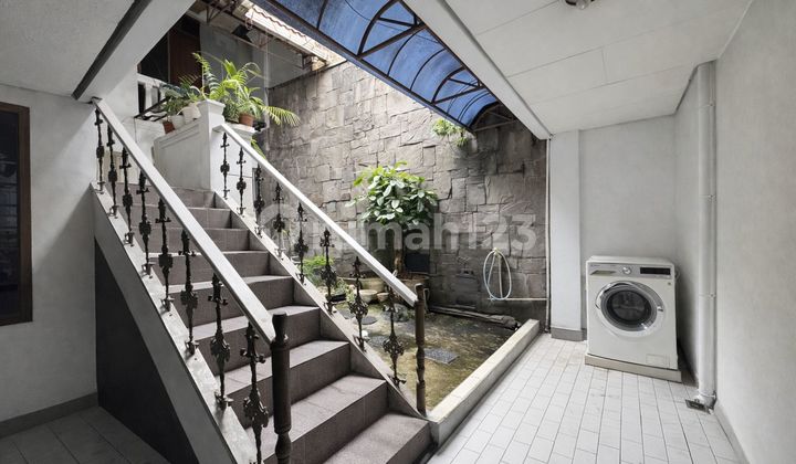 Rumah Bagus SHM di Tebet Dalam 2