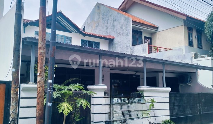 Rumah Siap Huni Akses Jalan 2 Mobil Bagus SHM di Kalibata