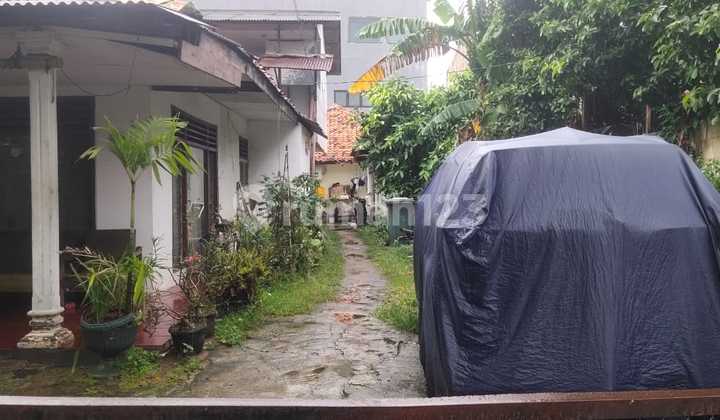 Harga di Bawah NJOP Rumah Tua Hargain Tanah Akses 2 Mobil Mampang