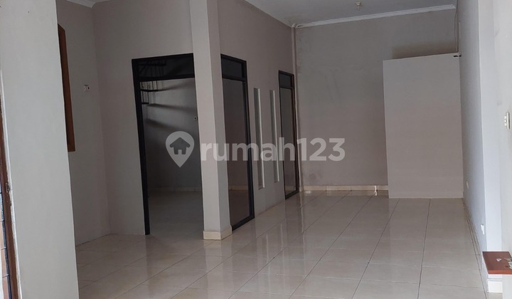 DIJUAL RUMAH POSISI HOEK 1,5 LANTAI SIAP HUNI AKSES 2 MOBIL TEBET TIMUR JAKSEL
