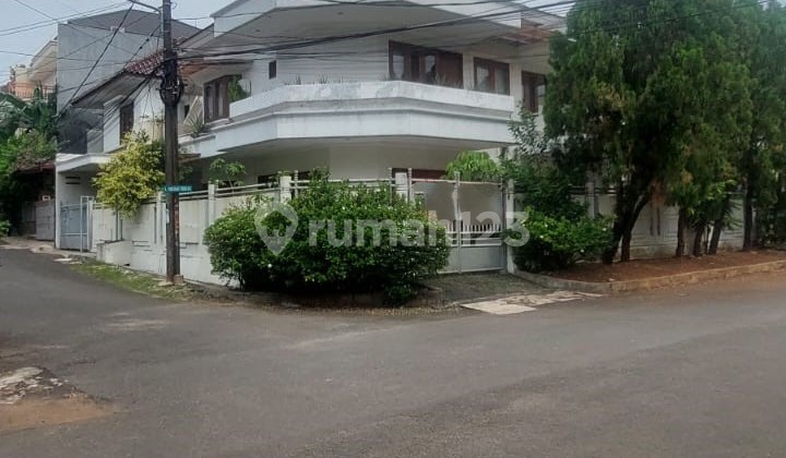 Rumah Lama Akses Jalan 2 Mobil Dalam Komplek Shm Di Pancoran Rumah Lama Akses Jalan 2 Mobil Dalam Komplek Shm Di Pancoran