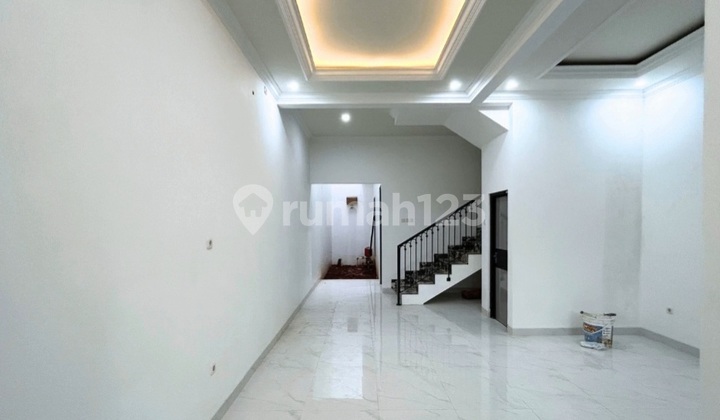 Dijual Rumah Baru Bagus Kembar 3 Akses Pinggir Jalan 2 Mobil Dekat Otista Jaktim 2