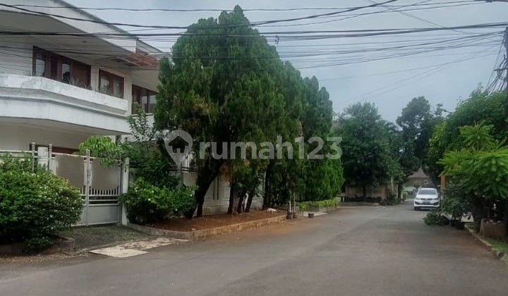 Rumah Lama Akses Jalan 2 Mobil Dalam Komplek Shm Di Pancoran 2