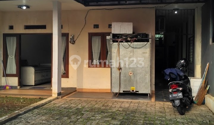 VERY AFFORDABLE READY-TO-LIVE IN STURDY HOUSE WITH 2 CAR ACCESS KAHFI 1 JAGAKARSA SHM 2