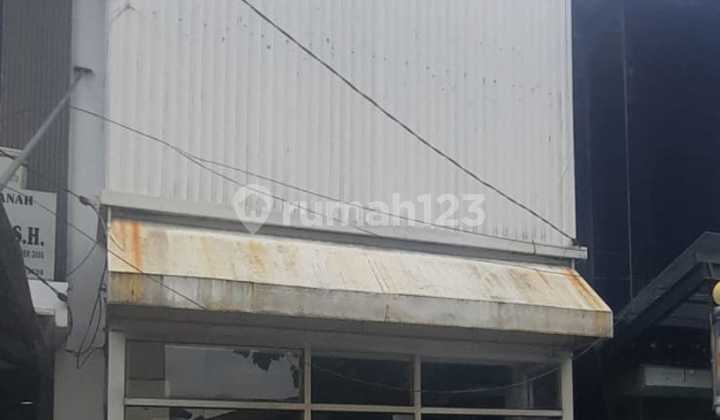 Disewakan Ruko 2.5 Lt 80M2 di Tebet
