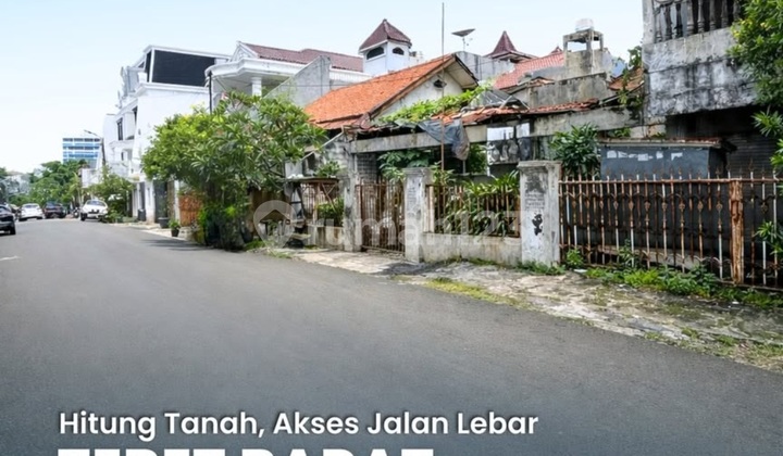 Land Calculated House with 3 Car Road Access 238.0 M² in Tebet Land Calculated House with 3 Car Road Access 238.0 M² in Tebet