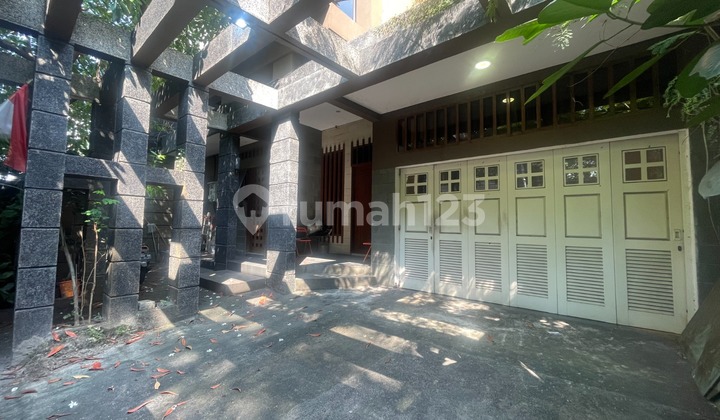 Rumah Kost Akses Jalan 2 Mobil Lokasi Strategis di Bendungan Hilir Rumah Kost Akses Jalan 2 Mobil Lokasi Strategis di Bendungan Hilir