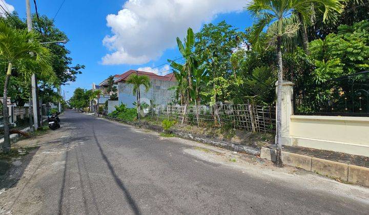 Flat land for sale ready to build in good Denpasar area 1