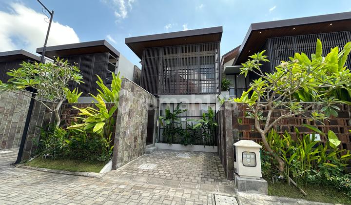 Dijual Villa Tropical Modern One Gate System Di Kayu Tulang, Canggu Dijual Villa Tropical Modern One Gate System Di Kayu Tulang, Canggu