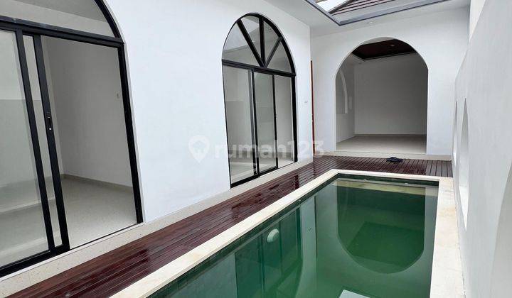 Villa Disewakan Konsep Mediteranian Jimbaran Dekat Pantai Dan Gwk 1