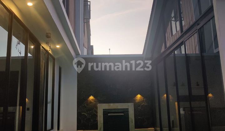 For Sale Luxury Villa, Walkable to Nuanu Beach For Sale Luxury Villa, Walkable to Nuanu Beach