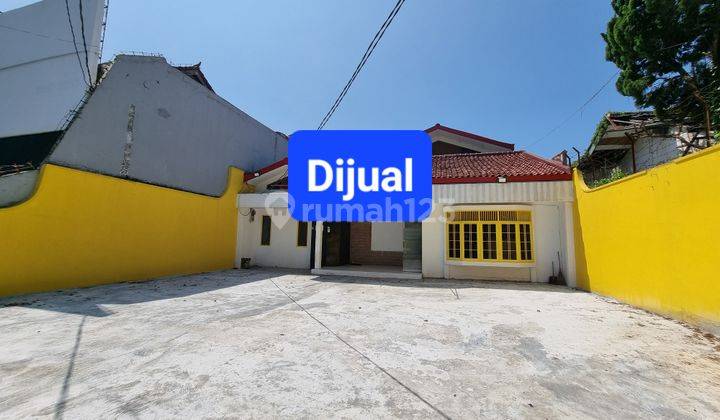 Rumah depan Mall dicirebon 1