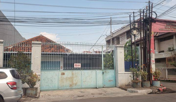 Rumah Pinggir Jalan Raya Pulasaren Cirebon Bisa Disewa Juga 1