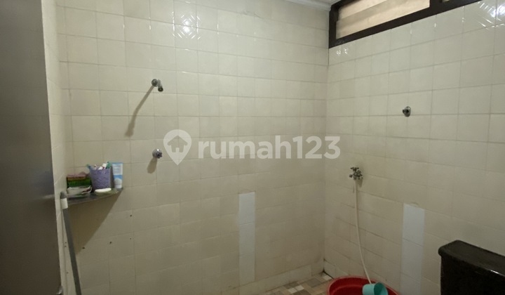 rumah 2 lantai jalan singosari pleburan dekat jalan sriwijaya 9