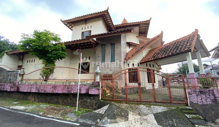 Rumah mewah di tengger gajahmungkur belakang akpol semarang 2