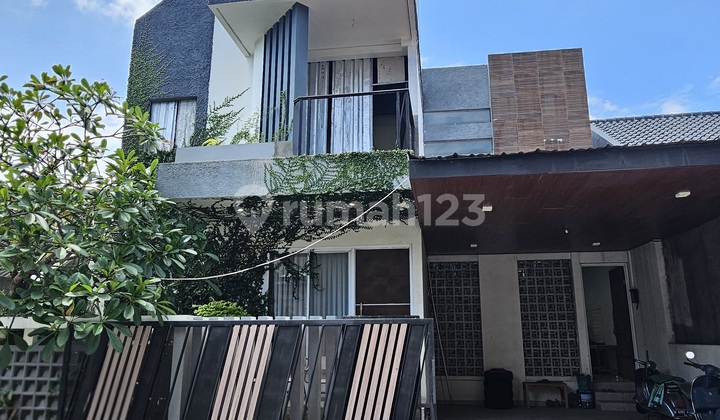 Rumah Gaya Tropis 2 Lantai di Sendang Sari Supriyadi Progress 80% 2