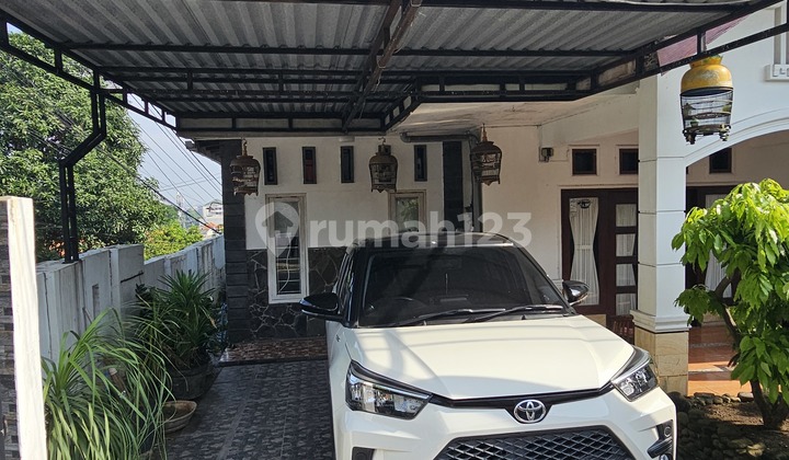 For sale hook house in Mintojiwo near Pamularsih main road 2