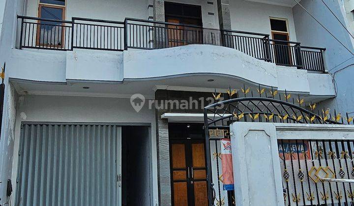 Rumah 2 Lantai Dekat Jalan Raya Gajahmada Simpang Lima Semarang 1