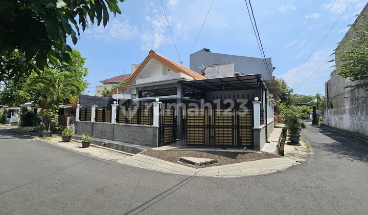 Hook House for Sale Near Indraprasta Main Road and Udinus Campus 2