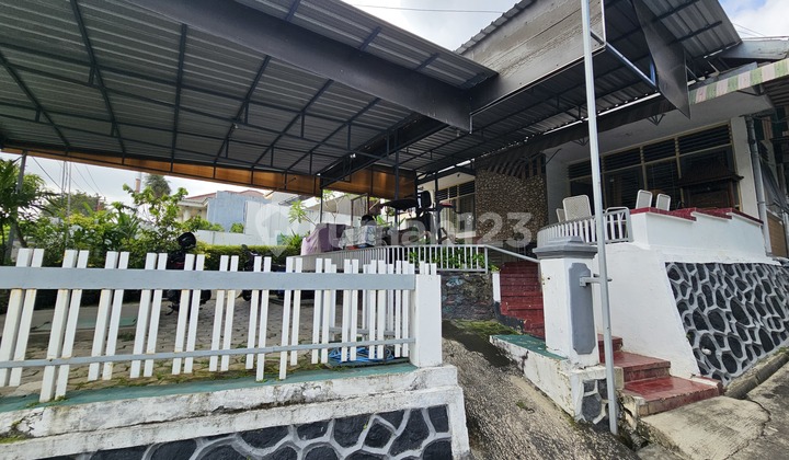 Dijual Rumah di Gajahmungkur Dekat Jalan Raya Siranda Diponegoro Dijual Rumah di Gajahmungkur Dekat Jalan Raya Siranda Diponegoro