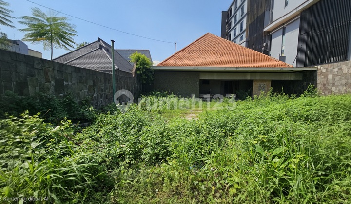 Rumah luas dijual di jalan ahmad yani sangat dekat simpang lima 1