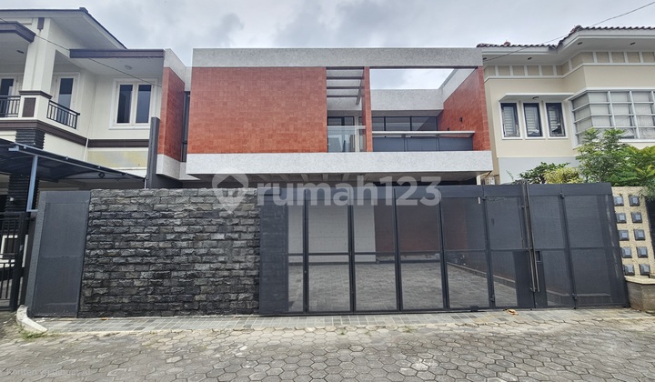 Rumah Baru 2 Lantai Kontemporer Modern Telaga Bodas Gajahmungkur 2