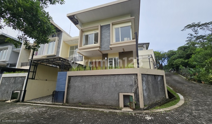 Jual Rumah mewah 2 lantai semi furnished graha candi golf jangli 2