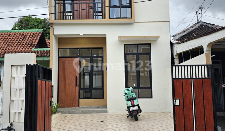 Rumah Baru 2 Lantai Dekat Jalan Kedungmundu Raya dan Sambiroto 1