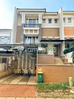 Rumah di Pik Jalan Layar Permai Semifurnished Kondisi Bagus