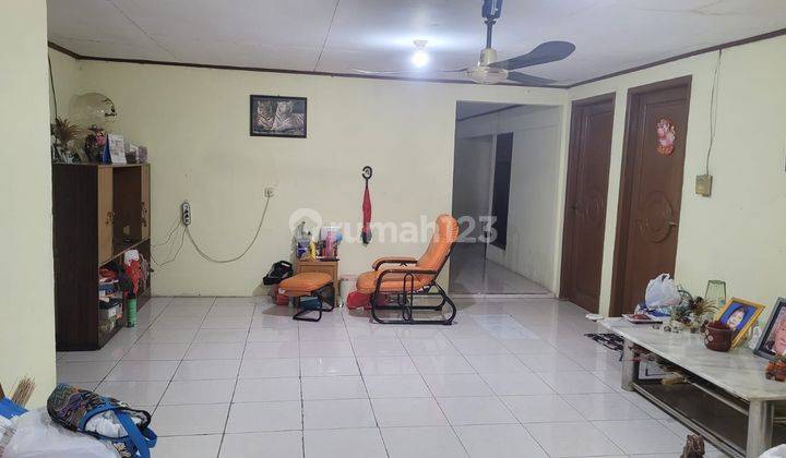 Rumah Bagus Unfurnished SHM di Bekasi Timur, Bekasi 2