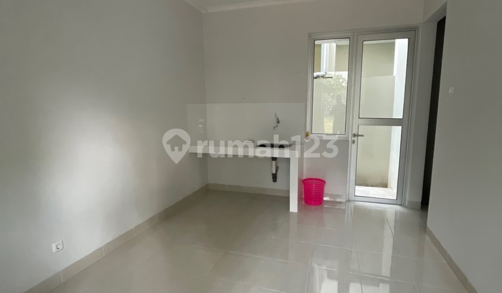 Rumah 2 Lantai Baru di Boston Village, Tangerang 2