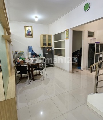 Rumah Kontrakan Bagus Furnished Gading Serpong, Tangerang Rumah Kontrakan Bagus Furnished Gading Serpong, Tangerang