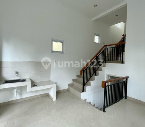Rumah Bagus Unfurnished Gading Serpong, Tangerang