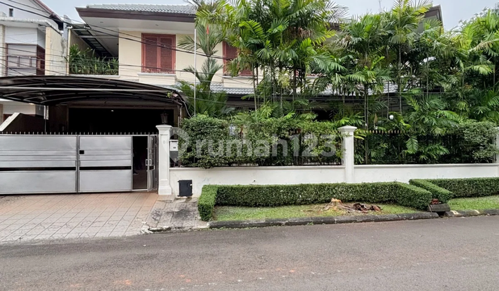 Rumah 2 Lantai Di Pondok Indah SHM Dekat Mall 