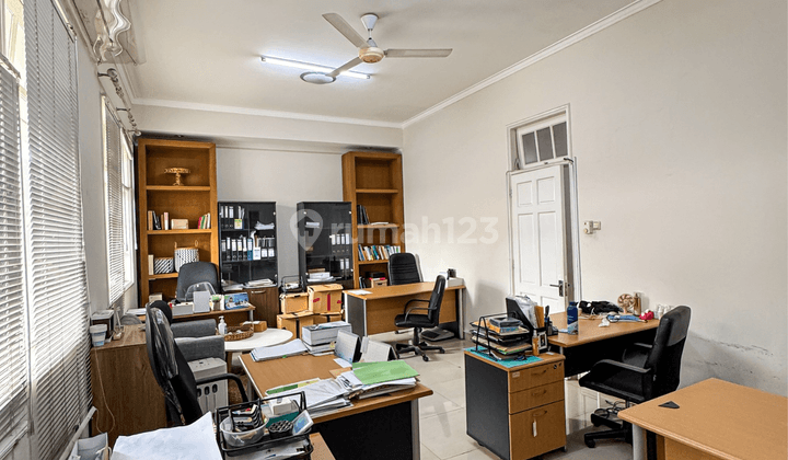 Rumah Lokasi Strategis Taman Depan Belakang Nempel Brawijaya Kebayoran Baru 2