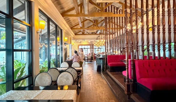 For Sale: Restoran + 4 Padel Courts di Kemang - Income Producing Asset