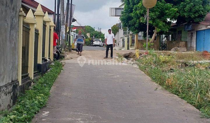 Rumah 2 Lantai Dekat Masjid Salamah 16 Pagar Drum Mayang