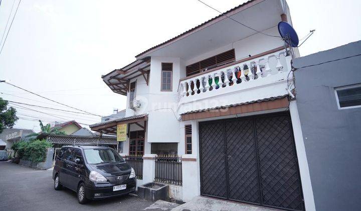 Rumah Murah Dua lantai posisi hook dekat stasiun LRT Jatibening 2