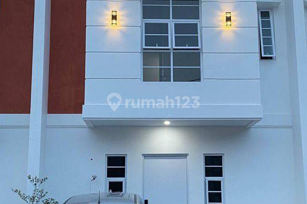 Rumah baru American style dekat transmart cibubur 1