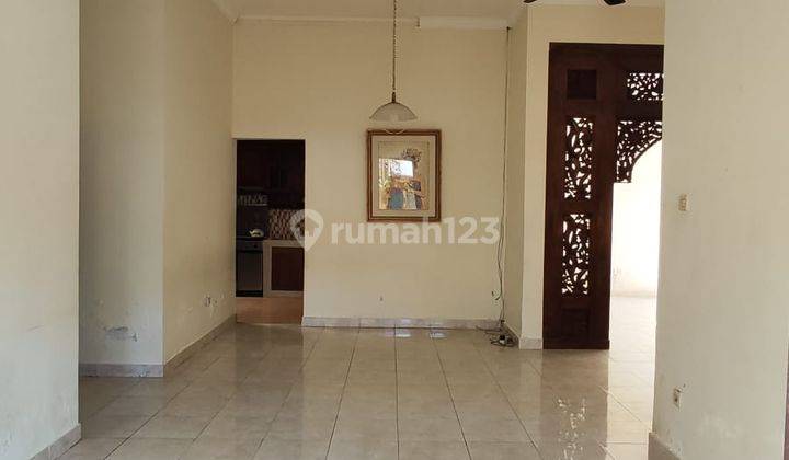 2-storey house in Kori Nuansa Taman Griya Jimbaran, spacious rooms 2