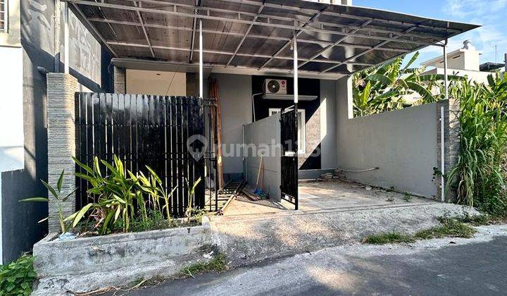 2 Floor House Ready to Live in Jimbaran, Lingk. Housing, near Rs, campus 1