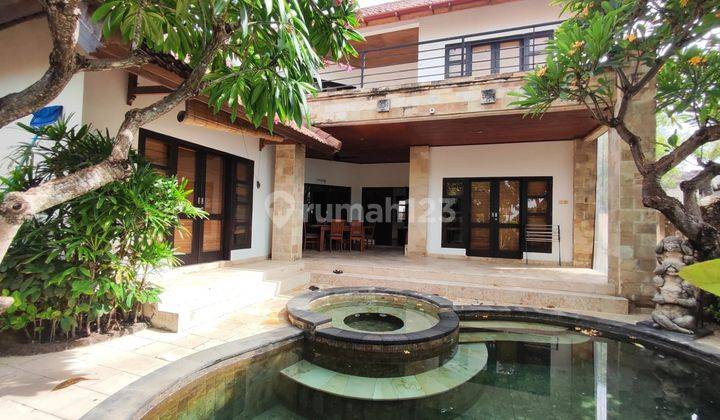 Villa di Kompleks Villa Pinggir Pantai di Tanjung Benoa,siap Huni 1