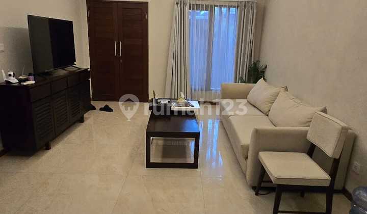 Rumah furnish siap huni di Jimbaran,kompleks Elite, one Gates Rumah furnish siap huni di Jimbaran,kompleks Elite, one Gates