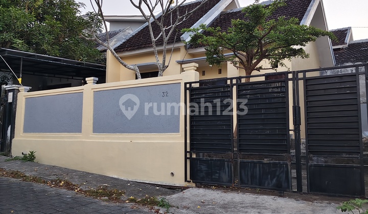 house in Mumbul Nusa Dua garden, spacious yard, residential area
