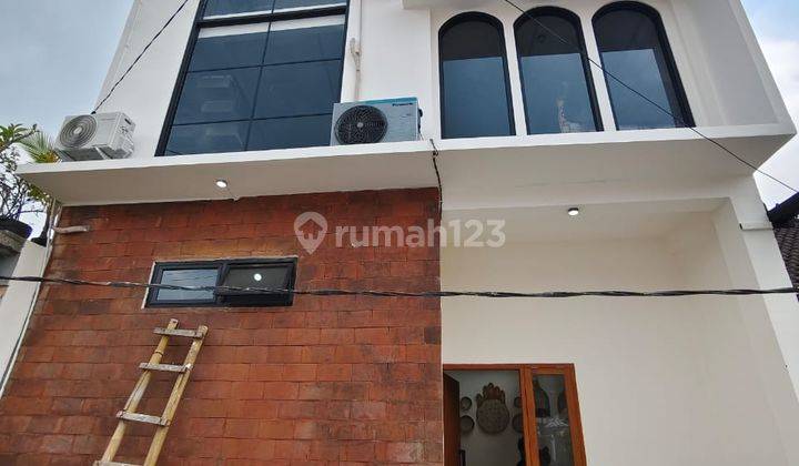 rumah baru 3 lantai di Kerobokan Canggu,strategis area 1