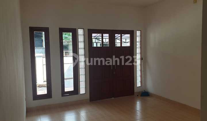 Tunjung Raya, Tomang Tunjung Raya, Tomang