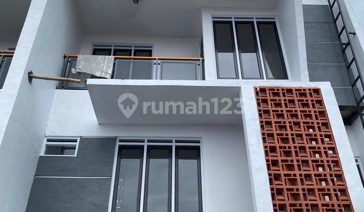 Rumah 2 Lantai Bumi Panenjoan Masih Ada 3 Unit Lagi