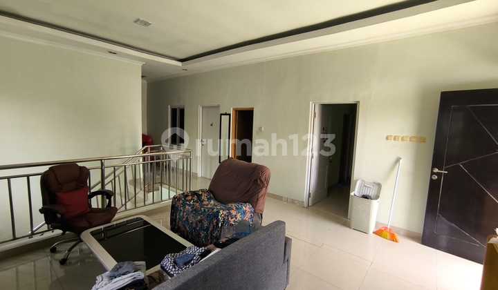 Di Jual Rumah Ubud Indah Dua Lantai Tangerang
