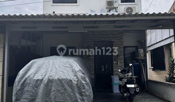 Di Jual Rumah Ubud Dua Lantai Lippo Karawaci